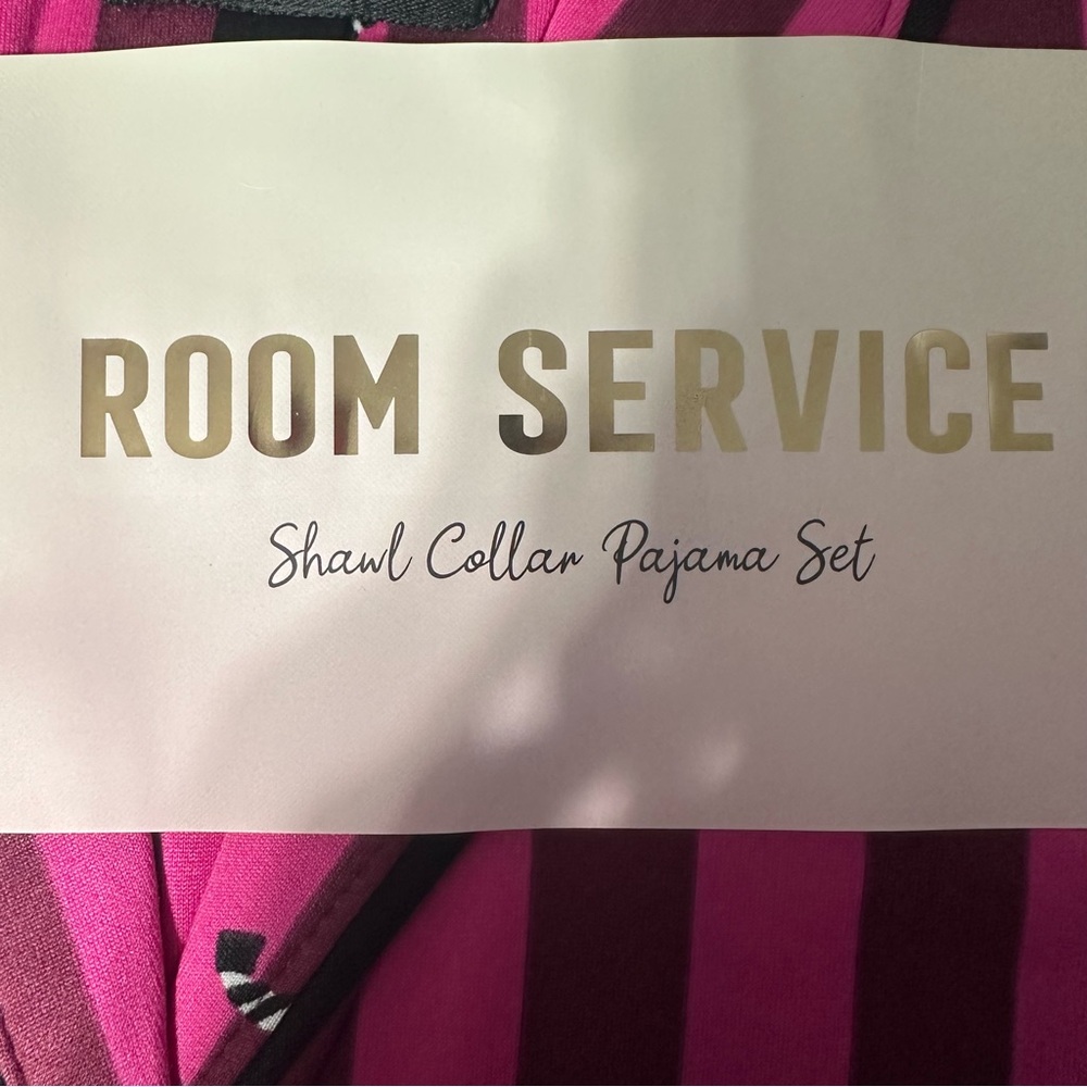 Room Service Women's Shawl Collar Pajama Set/Pink Stripe Zebra/Size: XX-Large - Picture 13 of 15
